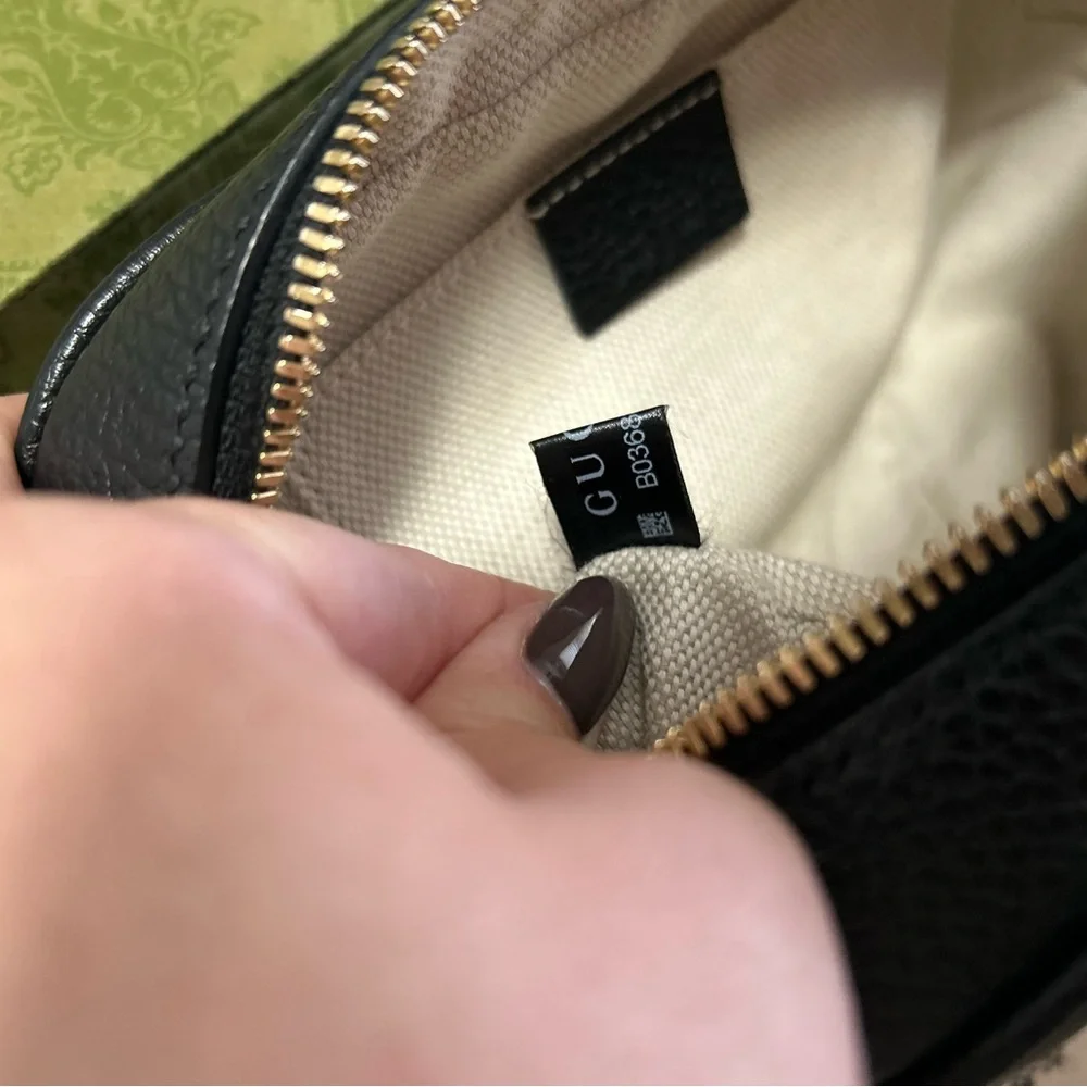 GUCCI Black SoHo Disco Crossbody Bag - Picture 8 of 12